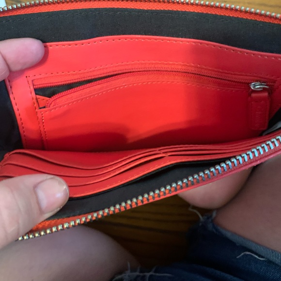 Calvin Klein wallet - Picture 2 of 3